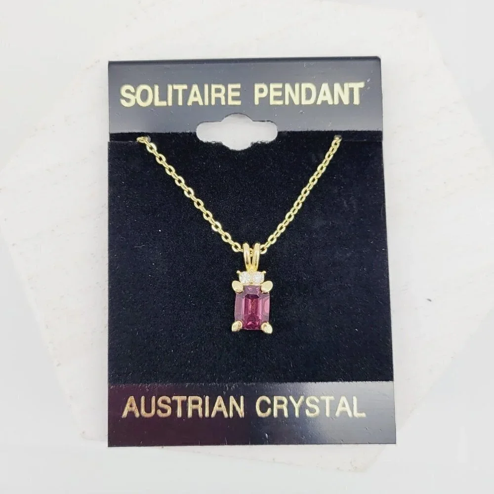 Purple Austrian Crystal Solitare Pendant Necklace Emerald Cut Gold Tone Delicate